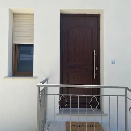 度假居 Casa Vacanze Al Mare A 里米尼